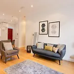 2 Bedroom Luxury Knightsbridge