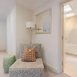 Modern 3 Bedroom Luxury House With Garage In Central London
