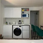 Superior Studio Flat In The City Centre