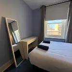 A6-3 Bed 2Nd Floor Flat Near Elephant And Castle