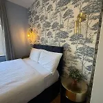 A6-3 Bed 2Nd Floor Flat Near Elephant And Castle