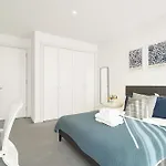 Stunning Flat With Large Balcony Overlooking River By Cto Serviced Apartments