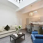Modern 3 Bedrooms Flat In South Kensington
