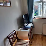 simply guesthouse