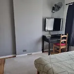 Private Rooms In London,