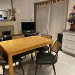 Boutique Putney Riverside Apartment