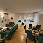 Two Bed Apartment By Livestay Short Lets & Serviced Accommodation London Near Oxford Circus