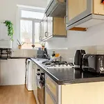 City Apartment - 10 Percent Reduced From Restaurant Bill