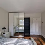 2 Bed Apartment Close To Central London