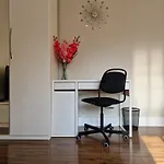 2 Bed Apartment Close To Central London