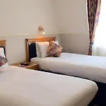 Berjaya Eden Park London Hotel