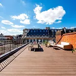 Fitzrovias 3 Bedroom 4 Bathroom Penthouse With Terrace Aircooling And Lift