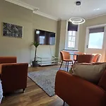 Spacious Studio For 4 Flat Near Regents Park N2
