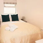 2 Bedroom Flat By Haggerston Station