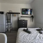 Tooting Broadway Family Suite