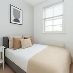 Chic 2-Bedroom Flat In Haggerston