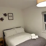 1 Bedroom Flat By Haggerston Station