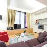 Stunning Serviced Apartments, Steps From Monument Station