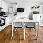 Beautuful 2 Bed Apartment In Central London