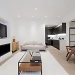Lovely 2 Bedroom Flat In The Heart Of Kensington