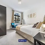 Farringdon Modern Apartments By Stay Smart Short Lets & Serviced Accommodation London With Smart Tv & Free Wifi