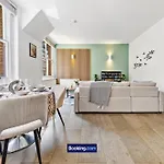 Farringdon Modern Apartments By Stay Smart Short Lets & Serviced Accommodation London With Smart Tv & Free Wifi