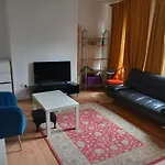 Spacious 1-Bed Apt In Islington