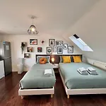 Superb Studio Loft 30Min To Central London