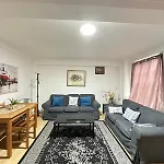 Beautiful Two Bedroom Apartment Edgware Road