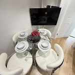 Luxury 3Bdr Apartment In King\'S Cross