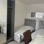 Lovely Comfortable Home Near Canarywhaflondoncity