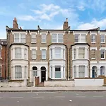 New 1 Bed Westfield Chiswick Hammersmith Apt