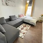 Shoreditch Rooms Near Tower Bridge