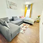 Shoreditch Rooms Near Tower Bridge