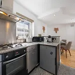 Stylish And Modern Apartments In Vibrant Soho Unbeatable Location Wdg