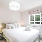 Pass The Keys Modern & Bright 3 Bedroom In Leafy Barnsbury
