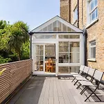 Guestready - Kensington Retreat With Terrace