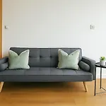 Urban Retreat In White City Walking Distance To Shepherd S Bush