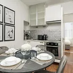 Paddington Praed St Apartment