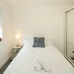 Charming Newly Refurb 2-Bed 2-Bath Entire Apartment With Ac Near Hyde Park, Paddington, Nottinghill And Kensington In Zone 1 Central London