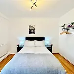 Paddington 2 Bedroom Cosy Apartment