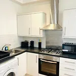 Excellent Studio Flat In Good Location