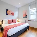 Welcome London Notting Hill