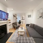 Luxury 3Brs Home, Spacious And Cozy In Victoria
