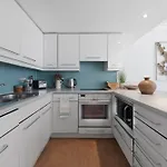 3 Bedroom Penthouse With Roof Terrace In Covent Garden