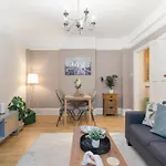 Kensington Olympia 2Br - 2Br