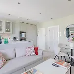 Elegant 1Bd Flat In The Heart Of Notting Hill!