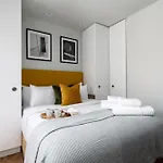 Liverpool Street I Your Apartment