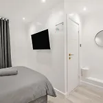 Bricklane Apartment