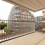 Battersea Power Station 2 Bed Close To Harrods